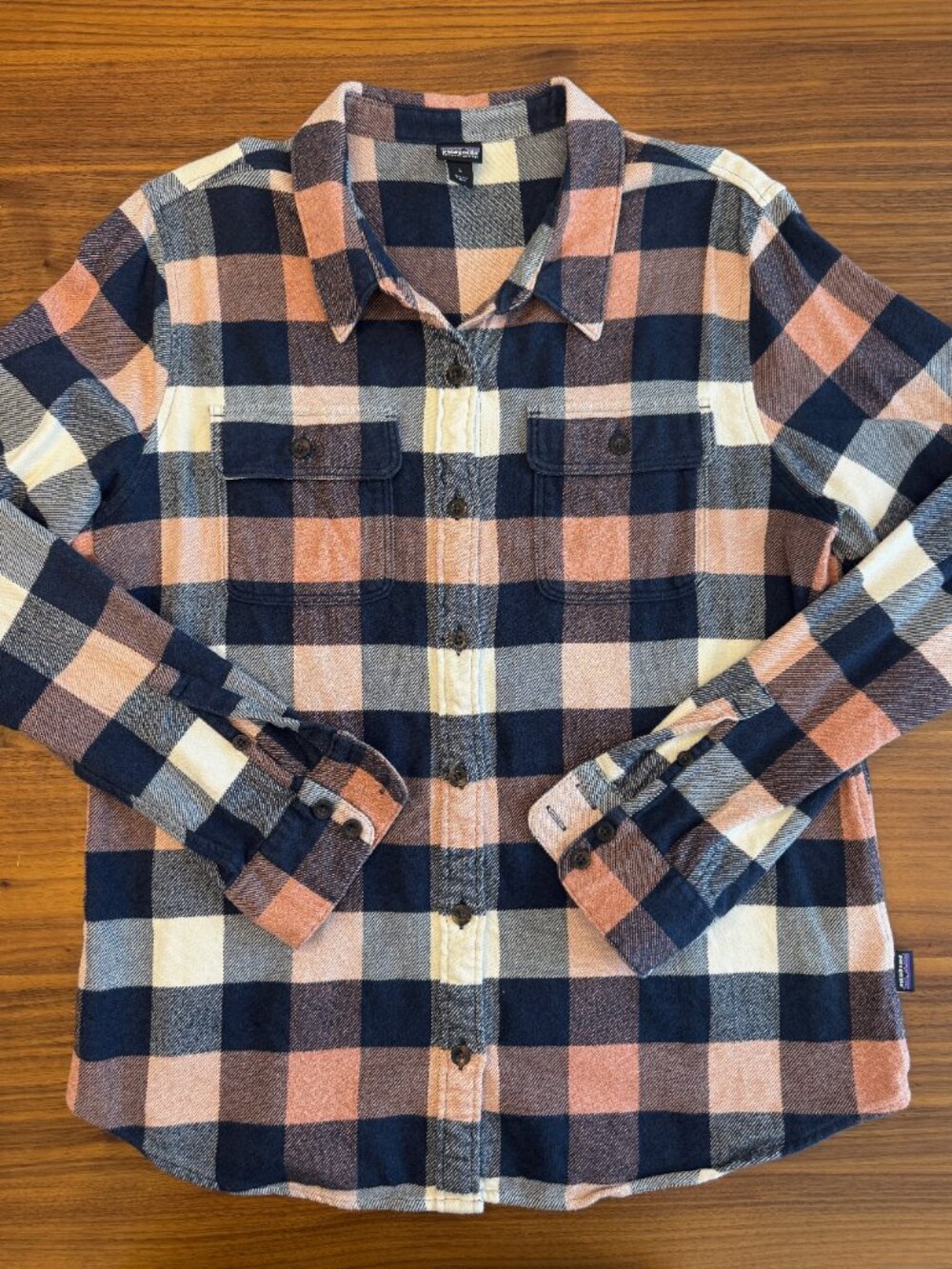 Patagonia Long-Sleeved Fjord Flannel Shirt | Pink & Blue | Women's